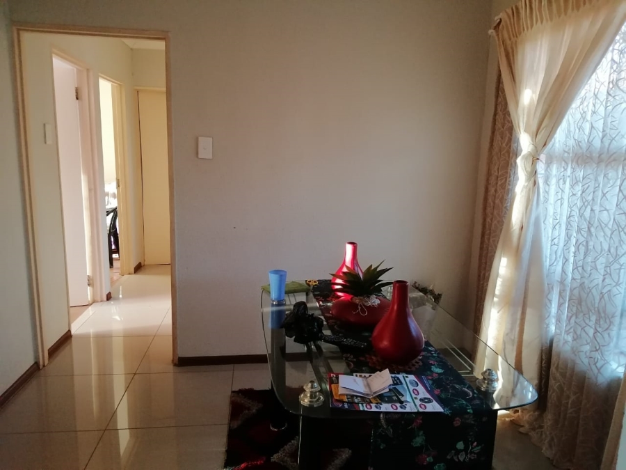 To Let 3 Bedroom Property for Rent in Tlhabane West North West